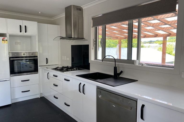 Photo of property in 7 June Place, Torbay, Auckland, 0630