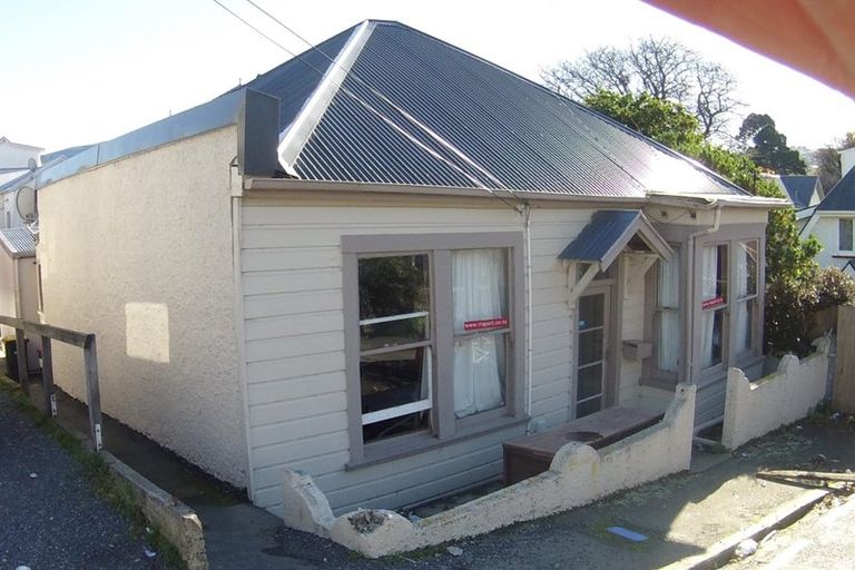 Photo of property in 16 Agnew Street, North Dunedin, Dunedin, 9016
