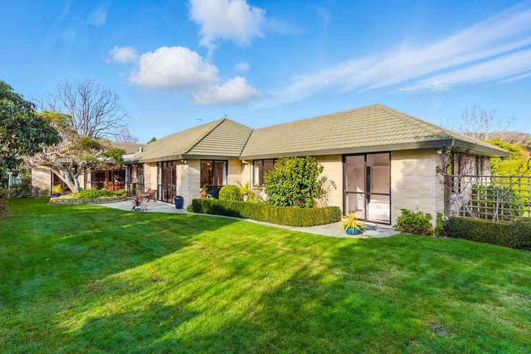 Photo of property in 7 Maple Lane, Waikanae, 5036