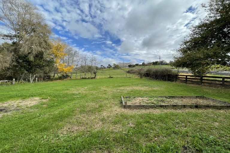 Photo of property in 77 Kahikatea Flat Road, Dairy Flat, Albany, 0794