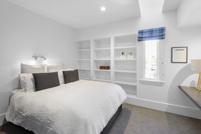 Photo of property in 30 Wroxton Terrace, Merivale, Christchurch, 8014