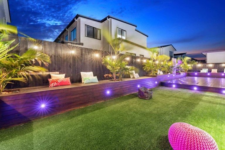 Photo of property in 14 Turret Lane, Hobsonville, Auckland, 0616