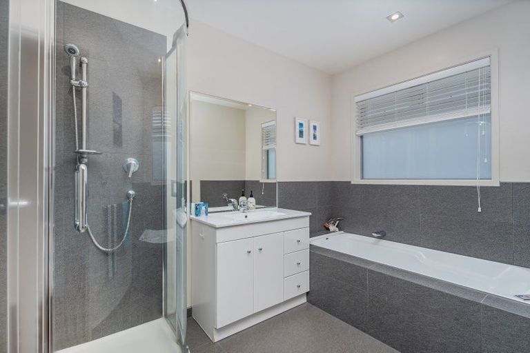 Photo of property in 30 Aquila Drive, Whitianga, 3510