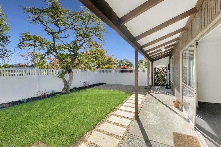 Photo of property in 3/74 Picton Avenue, Riccarton, Christchurch, 8011