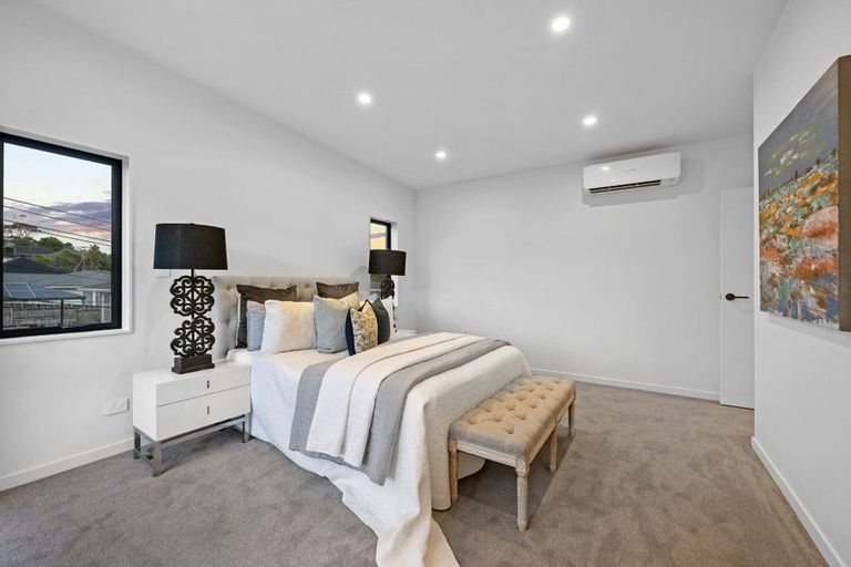 Photo of property in 41a Sunnynook Road, Forrest Hill, Auckland, 0620