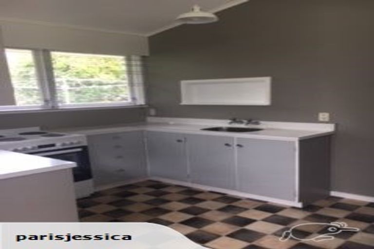 Photo of property in 2 Allen Road, Raumati Beach, Paraparaumu, 5032