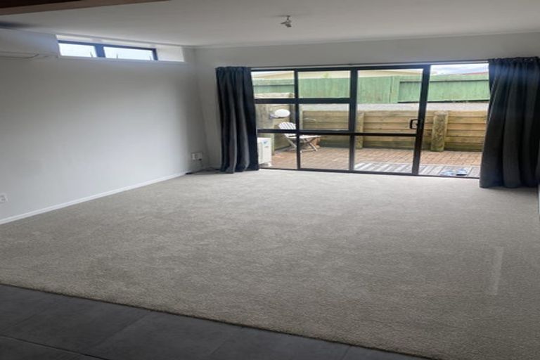 Photo of property in 7 Anne Mclean Drive, Bayview, Auckland, 0629