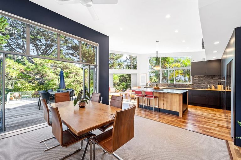 Photo of property in 84a Scott Road, Stanmore Bay, Whangaparaoa, 0932