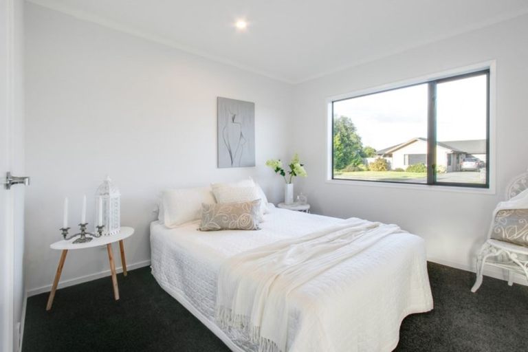 Photo of property in 8 Mcnaughton Place, Onekawa, Napier, 4110