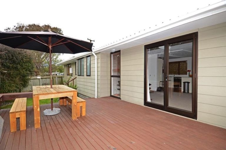 Photo of property in 39 Waimea Road, Waikanae Beach, Waikanae, 5036