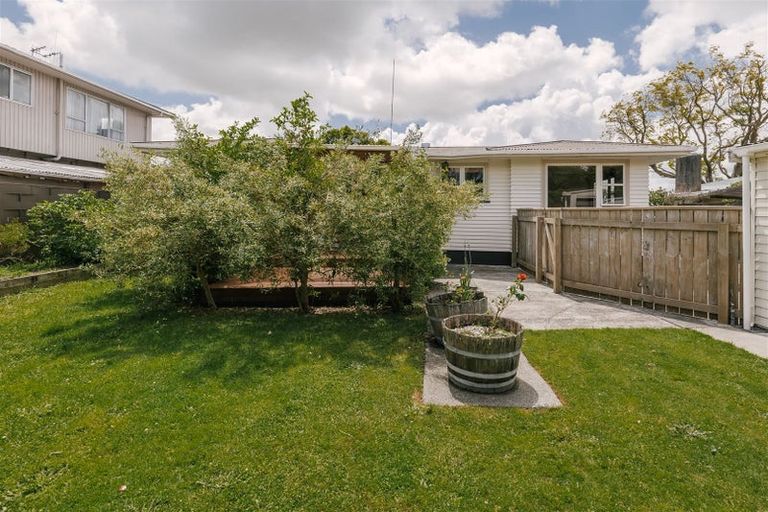 Photo of property in 52 Holdsworth Avenue, Milson, Palmerston North, 4414