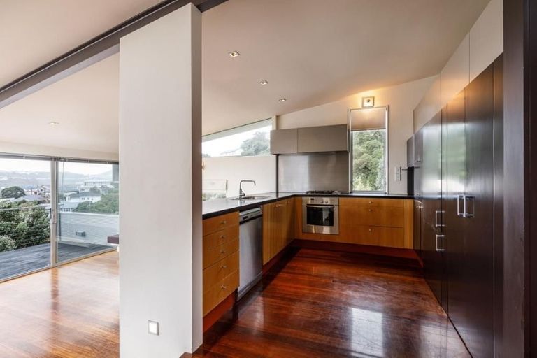 Photo of property in 124 Townsend Road, Miramar, Wellington, 6022