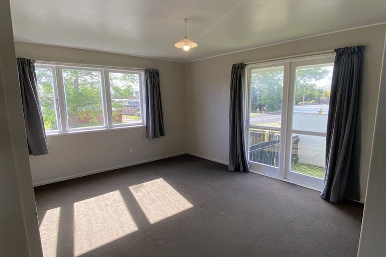 Photo of property in 9 Huia Street, Waiuku, 2123