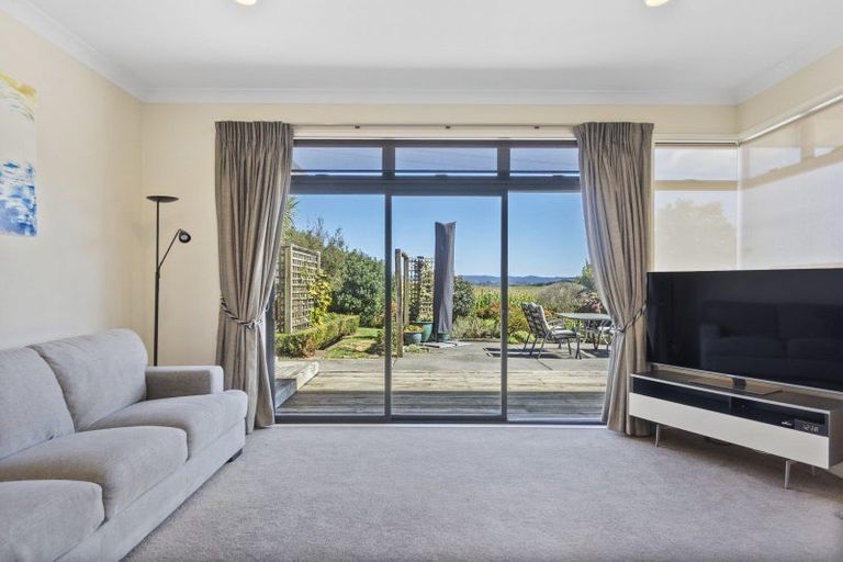 Photo of property in 17 Sunny Dale, Western Heights, Hamilton, 3200