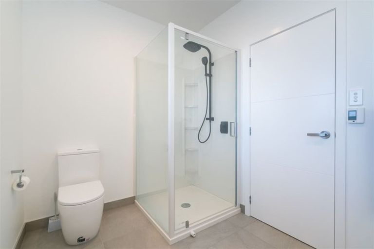 Photo of property in 16 Glengyle Street, Vauxhall, Dunedin, 9013