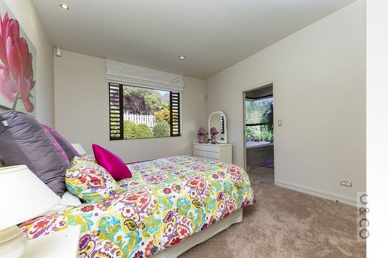 Photo of property in 1 Hawkes Access Road, Waitoki, Silverdale, 0994