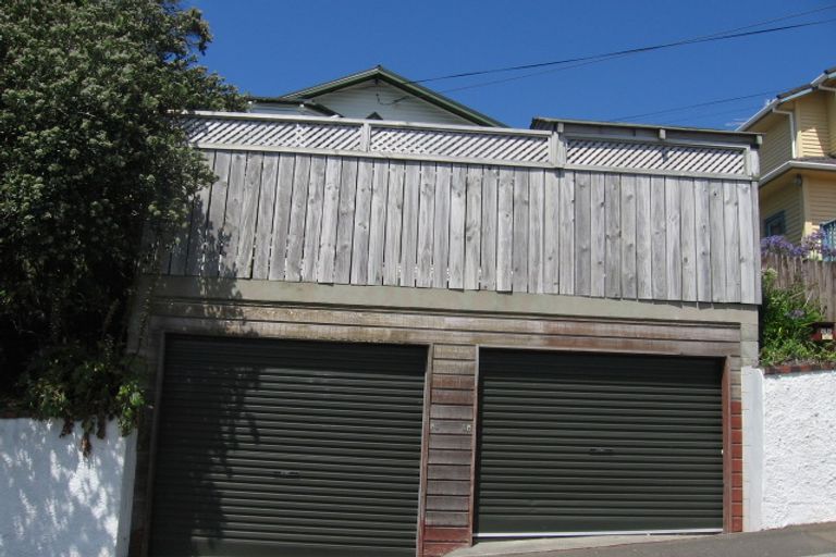 Photo of property in 17 Bidwill Street, Mount Cook, Wellington, 6021