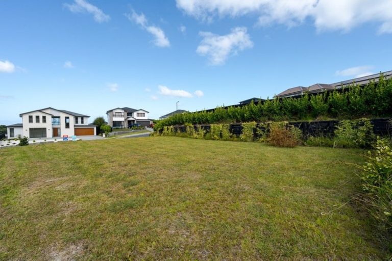 Photo of property in 33 Woodridge Drive, Stanmore Bay, Whangaparaoa, 0932