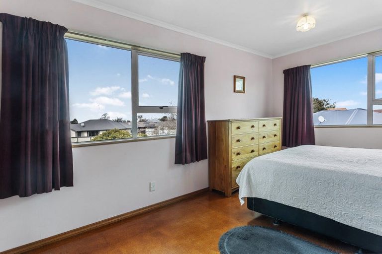 Photo of property in 22 Bank Street, Amberley, 7410