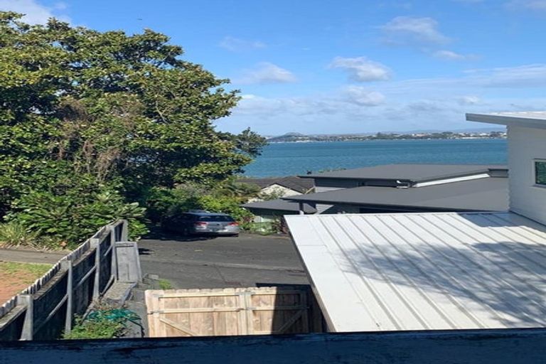 Photo of property in 1/20 Walter Street, Hauraki, Auckland, 0622
