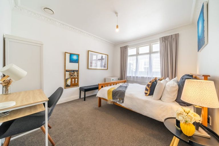 Photo of property in 24 Riddlers Crescent, Petone, Lower Hutt, 5012