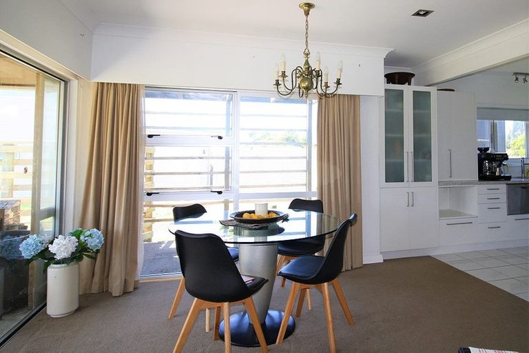 Photo of property in 15 Moray Place, Whiritoa, Whangamata, 3691