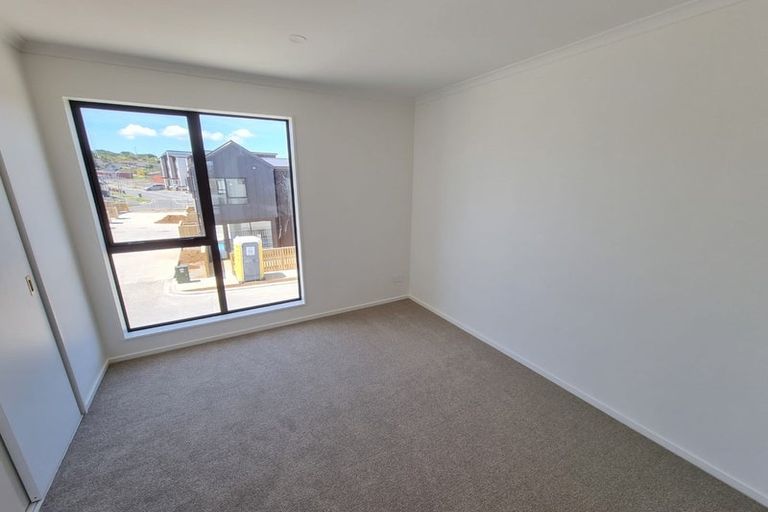 Photo of property in 73 Waipuhinui Way, Wiri, Auckland, 2104