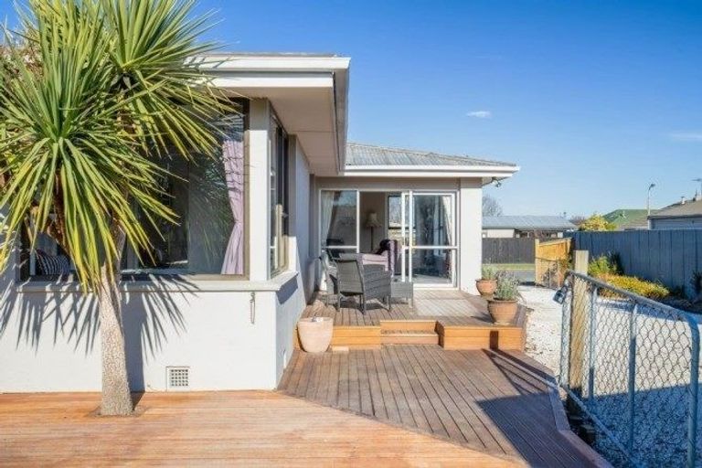 Photo of property in 14 Palmer Street, Rangiora, 7400