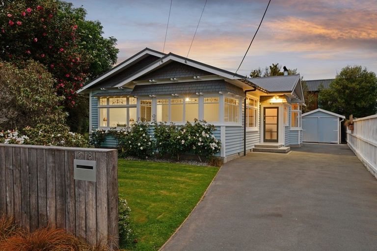 Photo of property in 28 Roxburgh Street, Sydenham, Christchurch, 8023