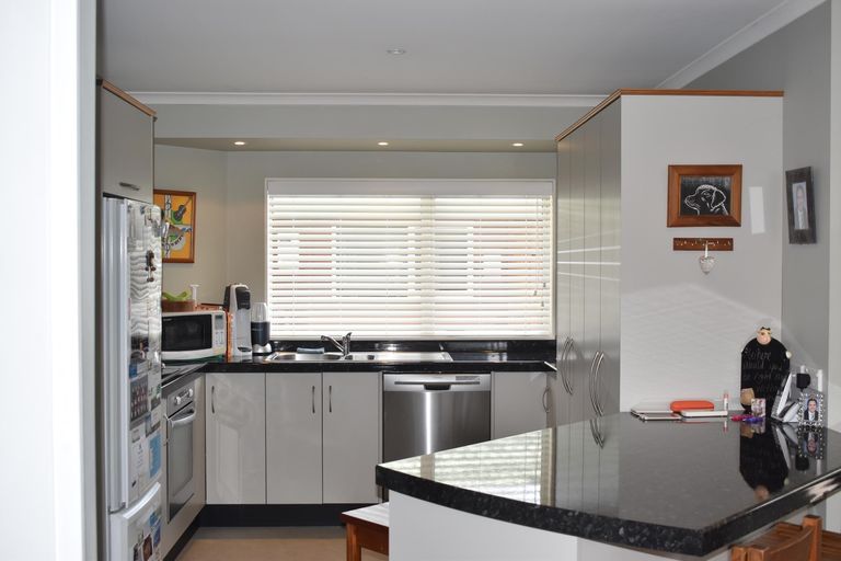 Photo of property in 35d William Wong Place, Carterton, 5713