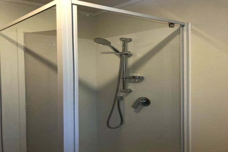 Photo of property in 2/87 Mallard Drive, Selwyn Heights, Rotorua, 3015