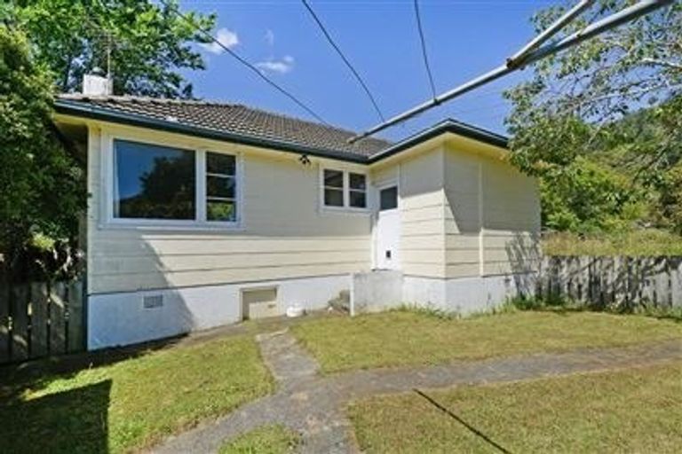 Photo of property in 204 Rata Street, Naenae, Lower Hutt, 5011