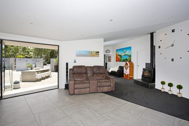 Photo of property in 839 Ponga Road, Opaheke, Papakura, 2584