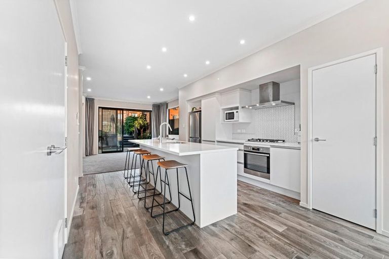 Photo of property in 4 Kapia Road, Westgate, Auckland, 0614