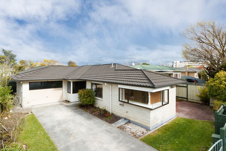 Photo of property in 34a Puriri Terrace, Roslyn, Palmerston North, 4414