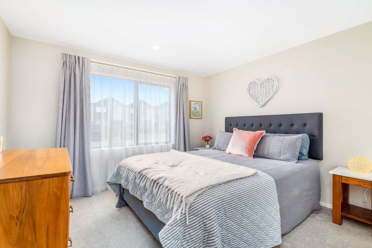 Photo of property in 16 Munro Lane, Rolleston, 7615