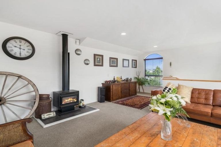 Photo of property in 2/16 Aubrey Crescent, Rainbow Point, Taupo, 3330