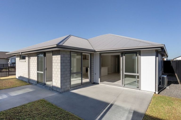 Photo of property in 31 Empire Crescent, Papamoa, 3118