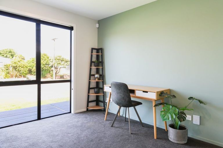 Photo of property in 14 Bentham Street, Westport, 7825