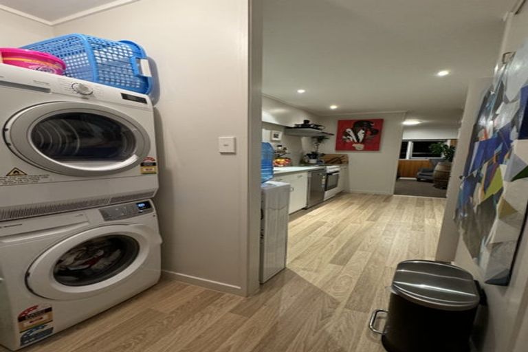 Photo of property in 1/29 Pupuke Road, Takapuna, Auckland, 0622