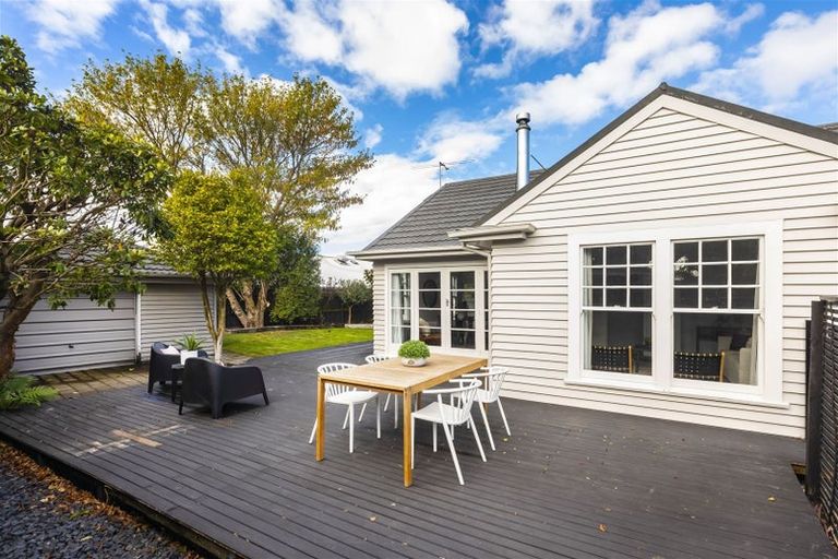 Photo of property in 112 Watford Street, Strowan, Christchurch, 8052