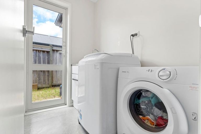 Photo of property in 28 Rainsford Road, Pukekohe, 2120