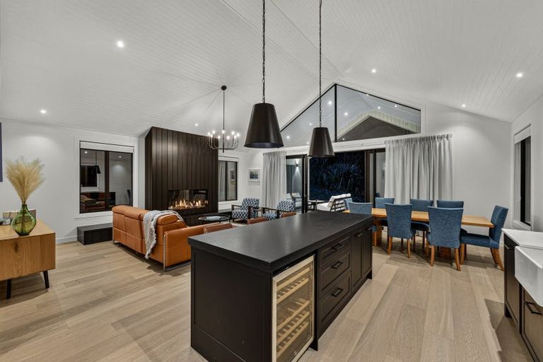 Photo of property in 8 Collings Drive, Lucas Heights, Albany, 0793