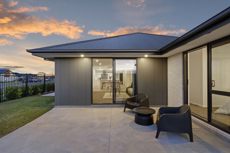 Photo of property in 43 Sanders Way, Rolleston, 7614