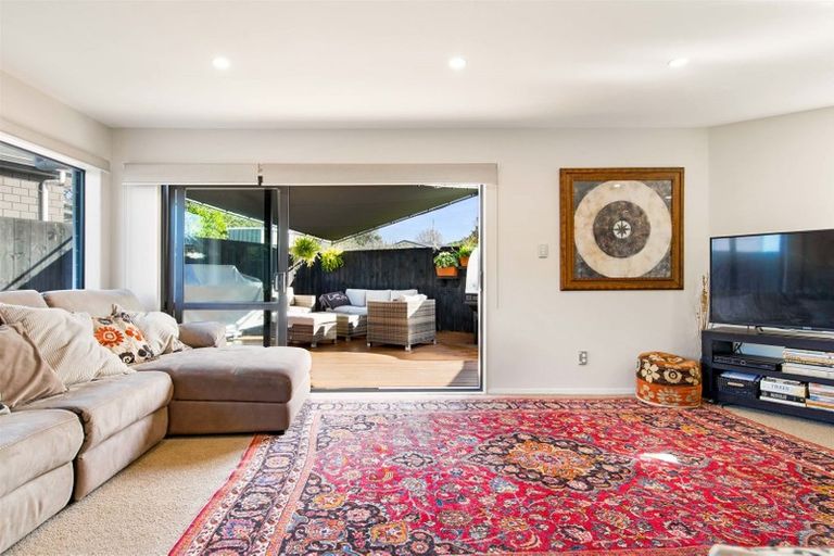 Photo of property in 18c Riverpark Crescent, Henderson, Auckland, 0610