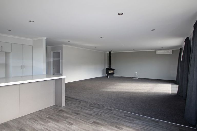 Photo of property in 2 Hollys Lane, Weston, Oamaru, 9401