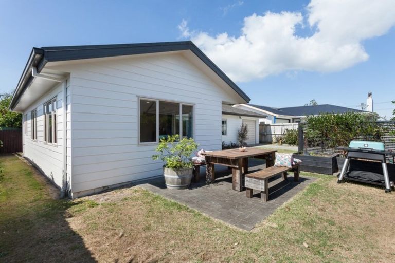Photo of property in 33b Crane Street, Mount Maunganui, 3116