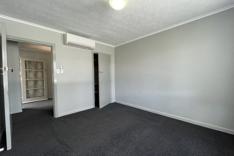 Photo of property in 10 Hinau Street, New Lynn, Auckland, 0600