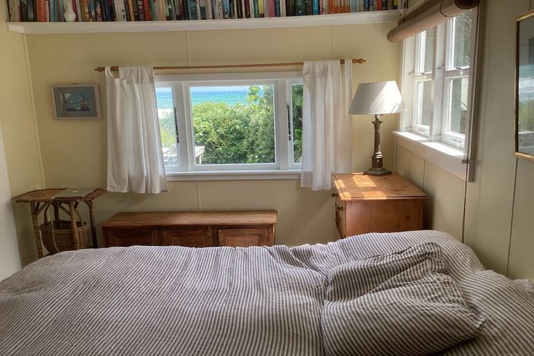 Photo of property in 103 Messenger Terrace, Oakura, 4314