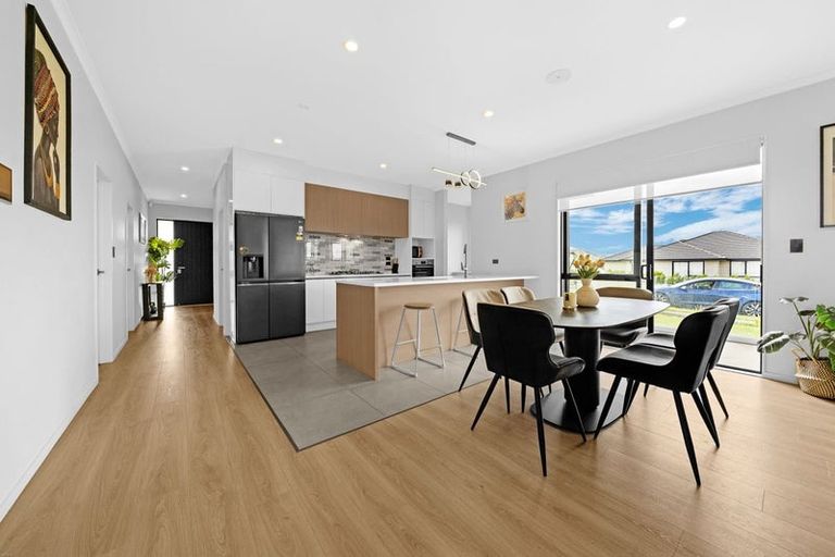 Photo of property in 155 Hitchen Road, Pokeno, 2402